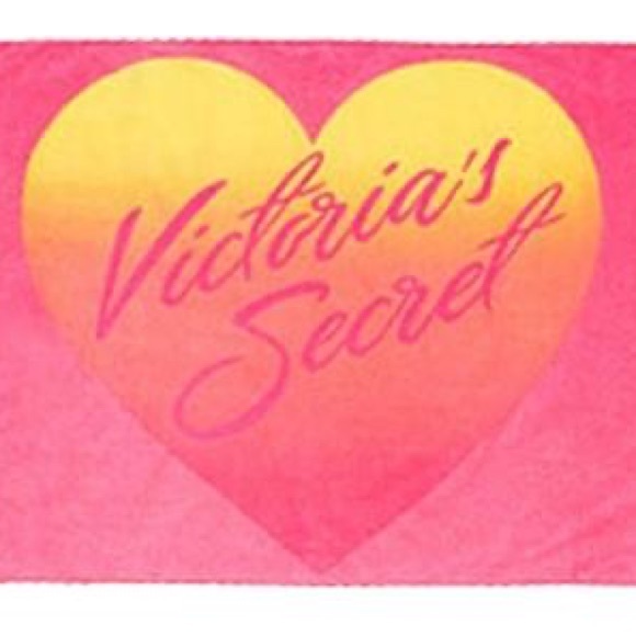 Victoria secret towel new in bag - Picture 2 of 5